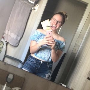 Meet your Posher, Raegan